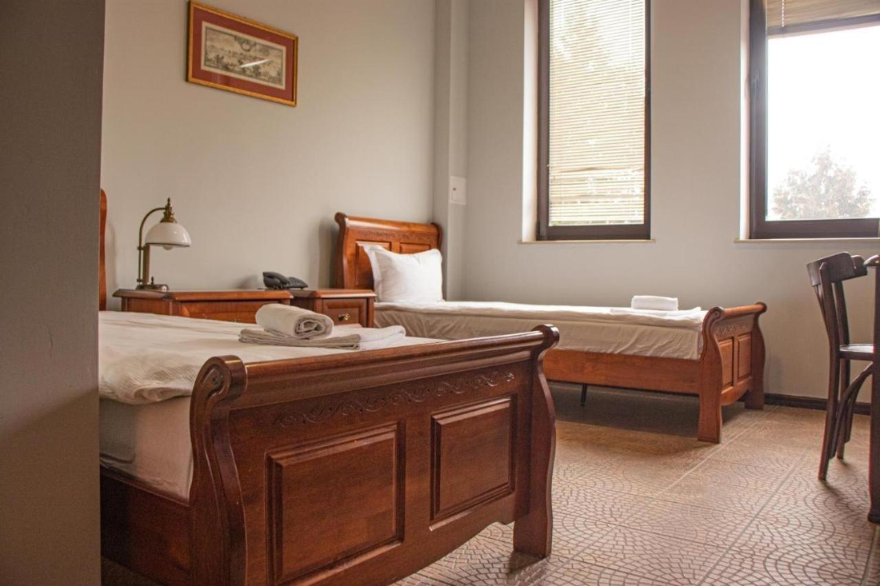 Fort Hotel Варшава Екстер'єр фото