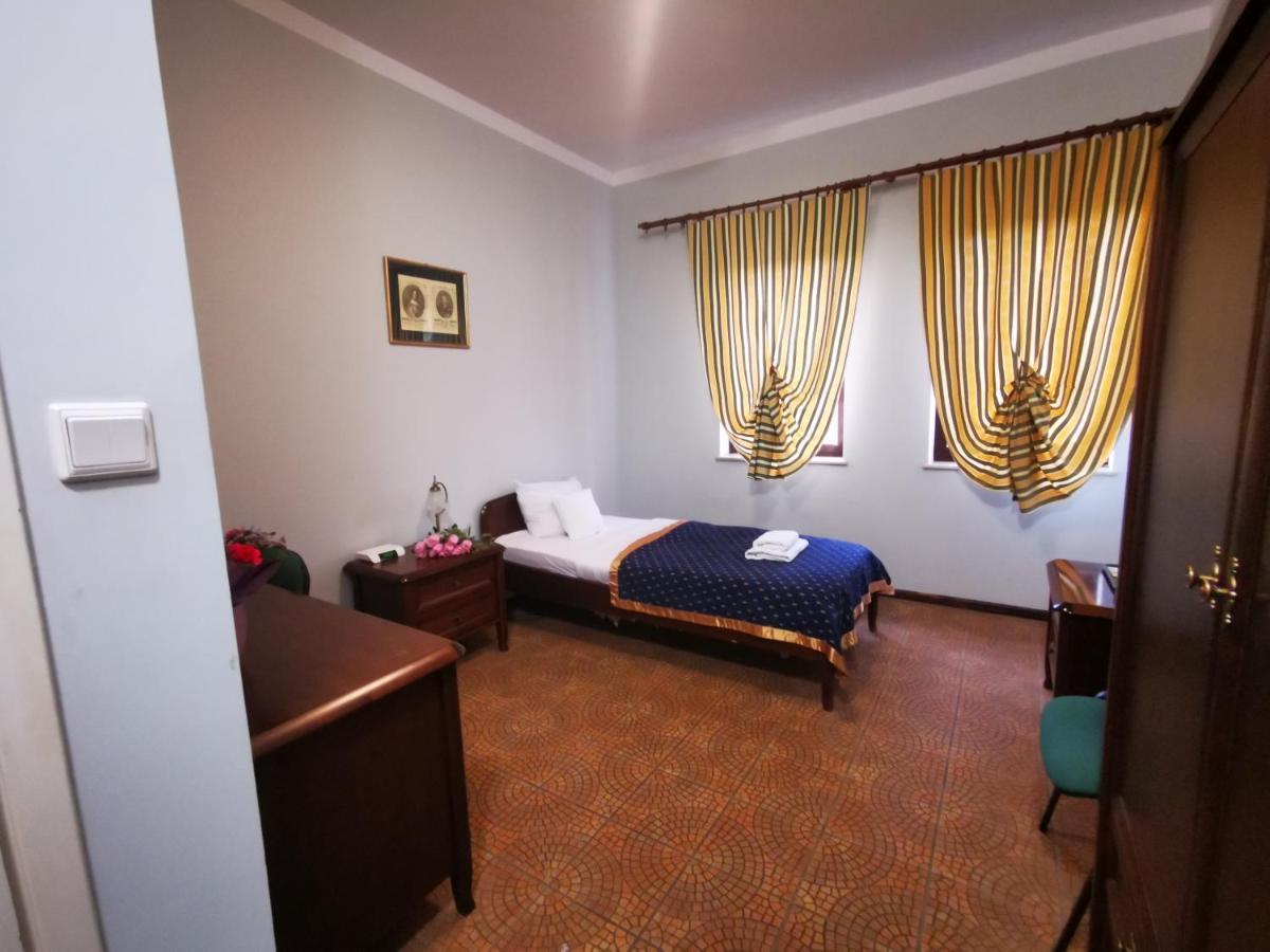 Fort Hotel Варшава Екстер'єр фото